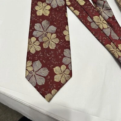 Vintage Wemlon Wembley Necktie Red Floral Leaves Mod Retro Polyester Wide - Image 1 of 4