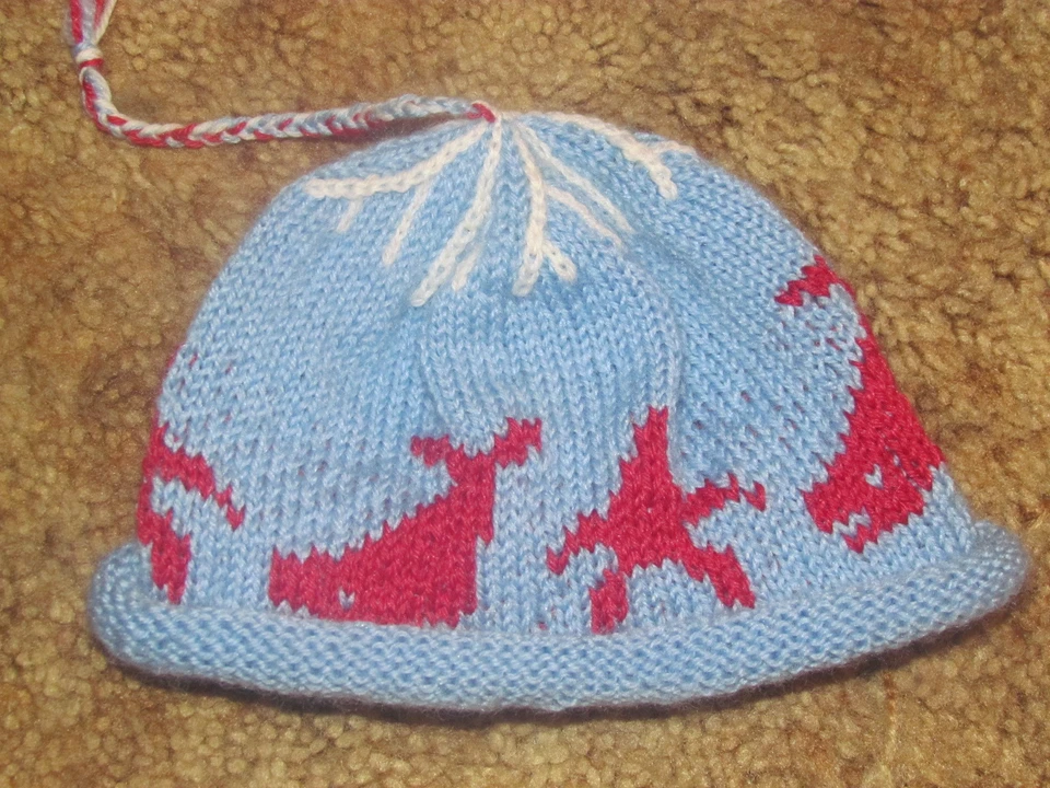 Baby boy hat hand crocheted baby blue w/ red starfish and whales size 0-6 months - Image 1 of 1