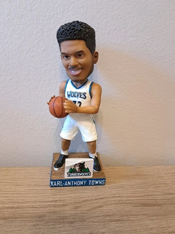 KARL ANTHONY TOWNS SGA 2015-16 Minnesota Timberwolves NBA Bobblehead No Box Cover