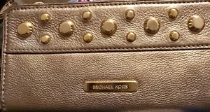 Michael Kors Womens Metallic Gold Soft Leather Wallet w/Gold Grommet/Stud Detail - Picture 1 of 18
