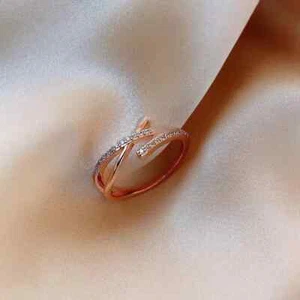 Round Cut 0.24CT Lab Grown Diamond Women Crisscross Party Ring In 10K Rose Gold - Picture 1 of 7