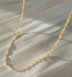 Collier chaîne plaqué or 18k torsadé 40 + 5 cm - Imagen 1 de 3