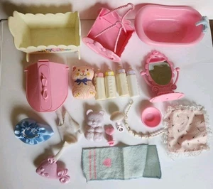 Biberons, lit, jouet vintage My Little Pony G1 berceuse bébé accessoires crèche - Photo 1/5