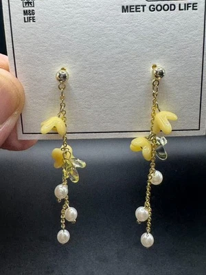 Golden foil pearl  925 Sterling Silver Stud Earrings Girls Kids Ladies Fashion C - Image 1 of 3