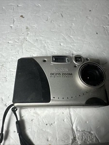 Kodak DC 215 Zoom Digital Camera - Millennium 2000 Edition (5) - Picture 1 of 2