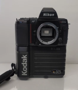 Kodak DSC 200 ci Digital Camera Back with Nikon N8008s *FOR PARTS - Picture 1 of 7