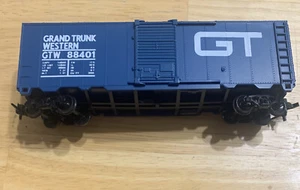 HO scale Lionel Grand Trunk Western GTW 88401 S/D BOXCAR. BLUE. VINTAGE - Picture 1 of 7