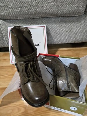 Botines Pierre Dumas talla 8,5 Foto 1 de 4