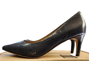 Cole Haan Women's 8 B Mckeyla Pointed Toe Pump in Navy Blue Croco - Picture 1 of 7