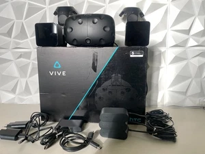 HTC VIVE realtà Virtuale PC Completo Visore Link box 2 controller 2 base station - Imagen 1 de 15