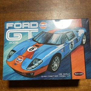 1/25 Polar Lights Gulf 2006 Ford GT Race Car SnapFit Plastic Model Kit Sealed - Picture 1 of 5
