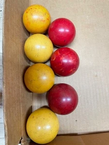 Set di (7) Palline da Piscina Paracolpi Vintage Rosso e Giallo in Bachelite? 2 1/16" - Foto 1 di 1