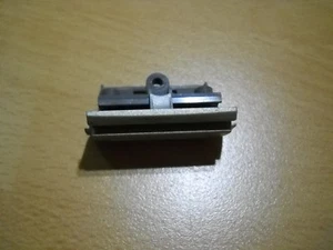LCD Display Monitor Case Clip Closure Opening Dell Latitude D600 - PP05L - Picture 1 of 1