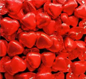 Red Foil Wrapped Milk Chocolate Hearts Valentines Wedding Favours Decoration - Picture 1 of 1