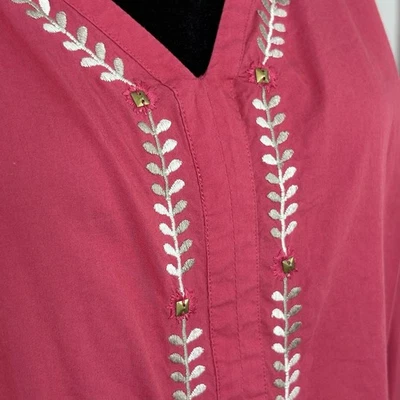 Chico’s Embroidered Lightweight Tunic Size 3 Pink Lightweight Blouse XL Aztec - Image 1 of 4