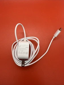 Ubiquiti E005-1I050100VU AC To USB-C Adapter - Picture 1 of 5