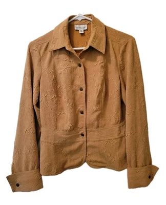 Chaqueta Top Coldwater Creek Marrón Tostado Floral En Relieve Abotonada de Gamuza PXS Usada en Excelente Condición    Foto 1 de 4