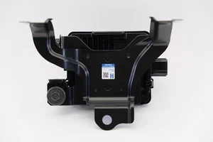 OEM 2014-2016 Toyota Highlander Cruise Control Distance Sensor Radar 88210-48080 - Picture 1 of 7