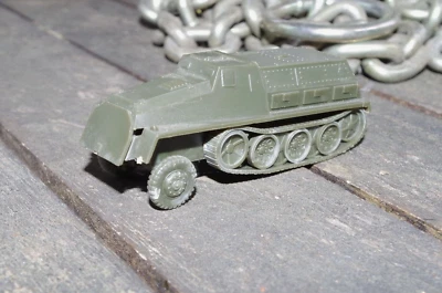 ROCO SDKFZ 251 HALF TRACK ALLEMAND WWII HO 1/87 TRES BON ETAT made in AUSTRIA. - Photo 1/2