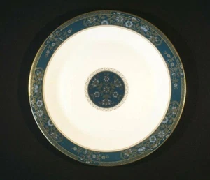 Beautiful Royal Doulton Carlyle Dinner Plate - Picture 1 of 3