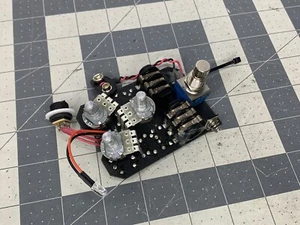 Wren And Cuff Effect Pedal Internal Board And Parts, For Repair, Read (M3) - Picture 1 of 7