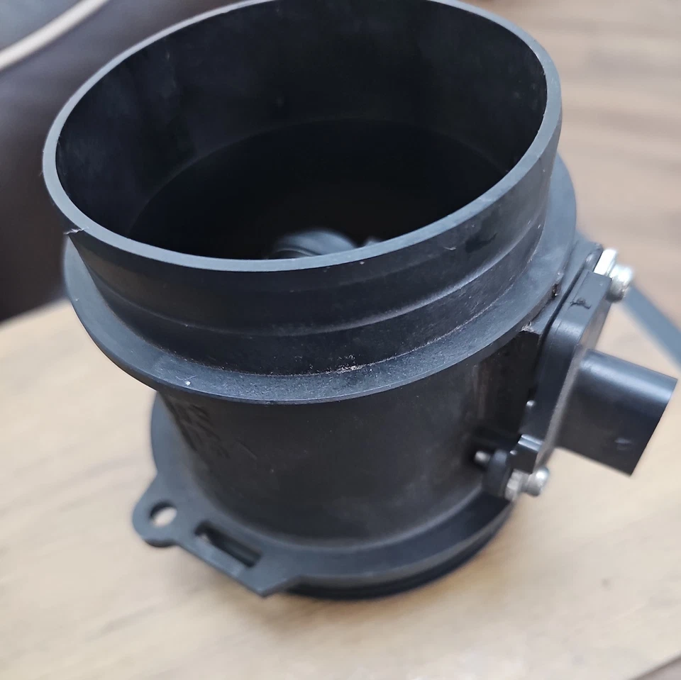 AUDI Q7 4M 2016 Mass Air Flow Sensor MAF 059906461S - Image 1 of 4