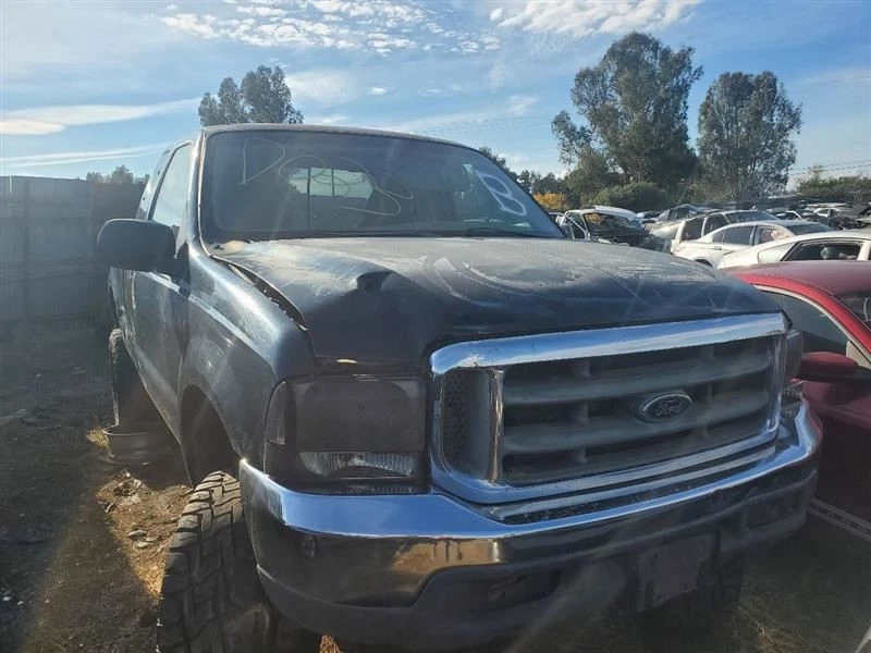 Módulo de control electrónico ECM del motor 8-330 para camioneta Ford F250SD 99 23033240 Foto 1 de 4