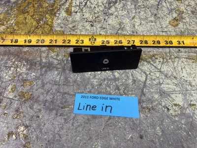 Ford Edge 2011-2014 entrada de línea auxiliar Foto 1 de 4