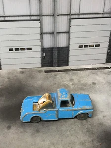 Camión diecast Huskey Ford F350 - Imagen 1 de 6