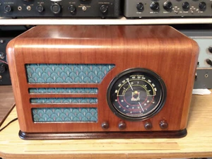 1938 Delco Model R-1116 "Chieftain II" Tube Radio - its a beauty! - Picture 1 of 11