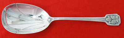 Strawberry Deco  by Tiffany and Co. Berry Spoon Ribbed, Mono Foto 1 de 4
