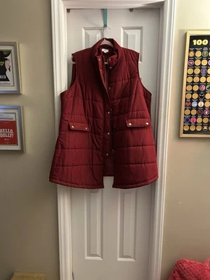 Chaleco acolchado largo Crown & Ivy talla grande para mujer 3X granate Foto 1 de 4