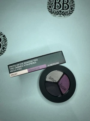 Smashbox Photo Op Eye Shadow Trio – “Mega Pixel” (Frost / Frambois / Aubergine) - Image 1 of 3