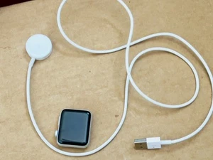 Iwatch (needs Repair) - Afbeelding 1 van 2