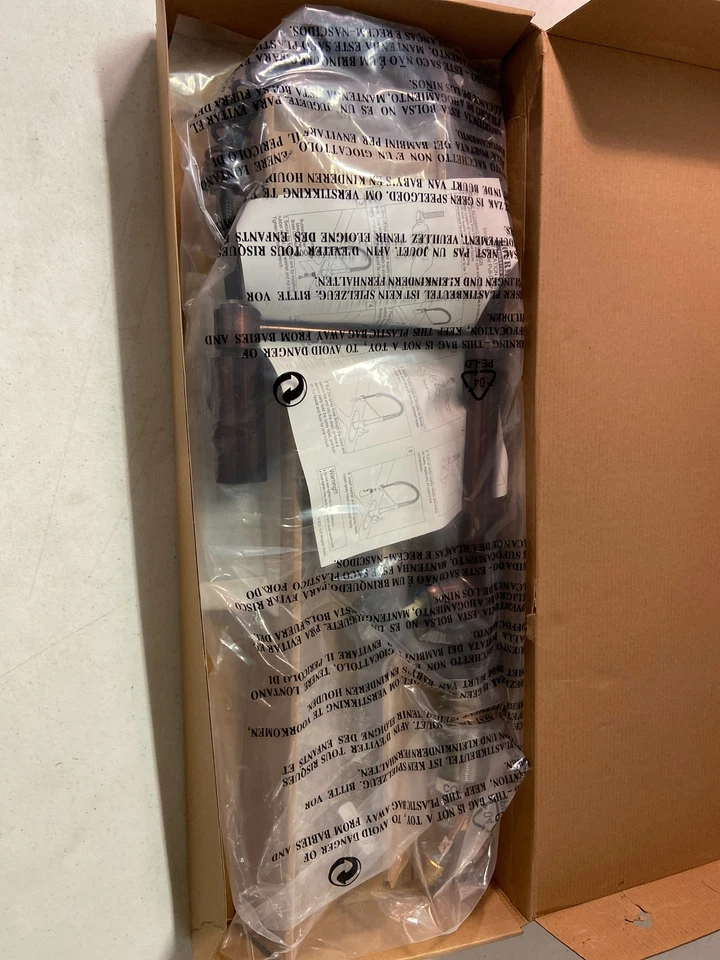 Grifo de cocina Kingston de latón LS8775DL Concord preenjuague, bronce frotado con aceite Foto 1 de 2