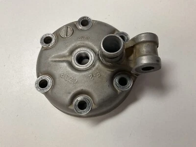 99 Honda CR250R CR250 CR 250R 1999 genuino OEM Honda tapa de culata cúpula Foto 1 de 4