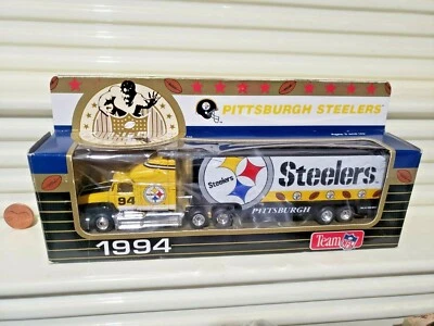 Matchbox Limited Edition 1994 1/80 NFL PITTSBURGH STEELERS Truck Mint in ExNmBox - Image 1 of 4