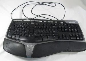 Microsoft Natural Tastiera Ergonomica 4000 v1.0 Cablata USB Nera Computer Funzionante - Foto 1 di 19