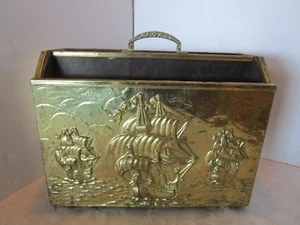 Vintage Brass Wood Embossed Hammered Magazine Rack Stand 3-Ships 1960s - Photo 1/8