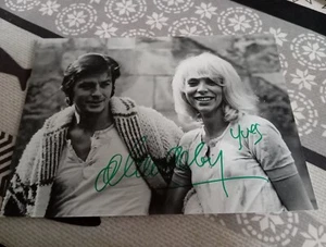Autographe D Alain Delon Sur Photo 12/17 Cm - Foto 1 di 2