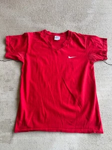 T-shirt Nike scollo a V vintage anni 90 - Foto 1 di 5