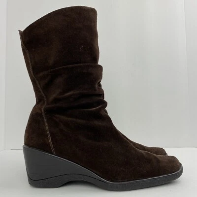 Bass size 6.5M Women’s Ganelle Chocolate Brown Suede Leather Wedge Heel Boots - Image 1 of 4