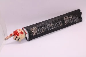 Harry Potter handbemalte Miniatur Knockturn Alley Schild Requisite - Bild 1 von 7