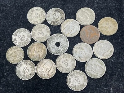 Lote de 18 monedas de Egipto temprano Foto 1 de 4