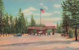 Vintage West Gate Flag Blue Sky Yellowstone National Park Linen Postcard 1051 - Picture 1 of 2
