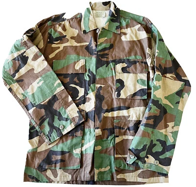 Camisa Ejército Rothco Ultra Force BDU Bosque Camuflaje Botón Delantero Pequeña Regular Nueva Sin Etiquetas Foto 1 de 4