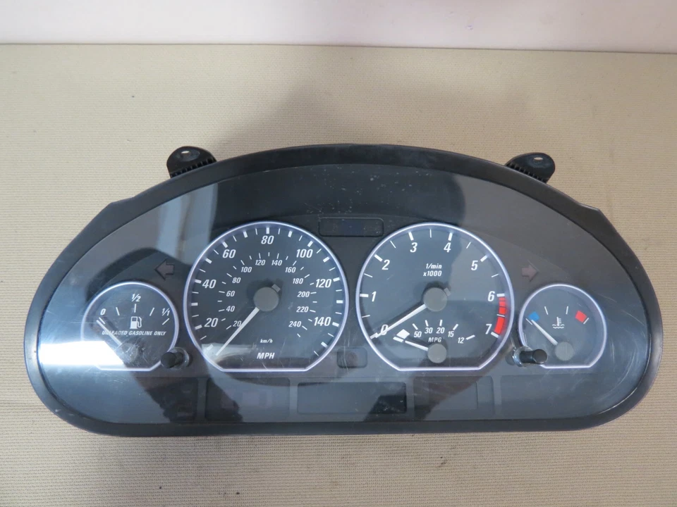 ✅ 01 02-05 BMW e46 330i 330ci MPH Instrument Speedometer Cluster Gauge 6906881 - Image 1 of 4