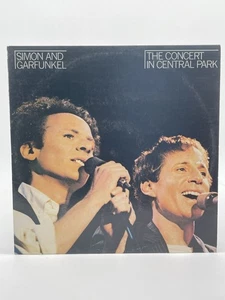 SIMON AND GARFUNKEL THE CONCERT IN CENTRAL PARK 2-LP SET VG+ VINYL + BOOKLET - Imagen 1 de 8