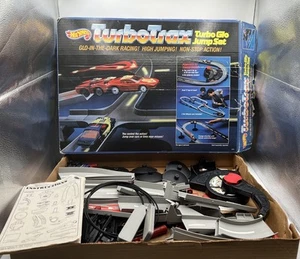 Vintage 1986 Mattel Hot Wheels TurboTrax Turbo Glo Jump Set #3243 PLEASE READ - Picture 1 of 23