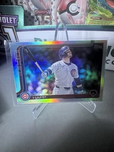 Ian Happ 2025 Topps #64 Rainbow Foil Chicago Cubs - Picture 1 of 2